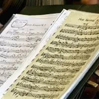 Partitura do Hino Nacional na semana da pátria